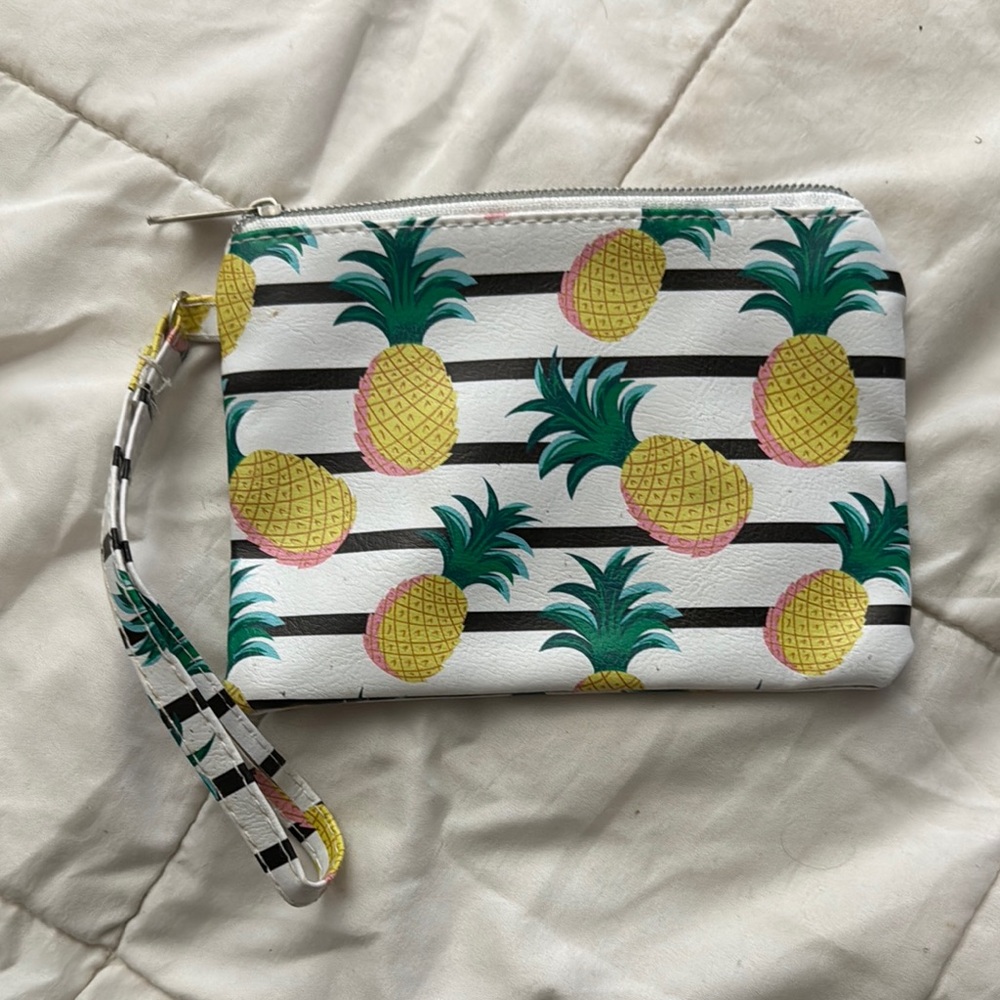 Pineapple Print Wristlet Pouch